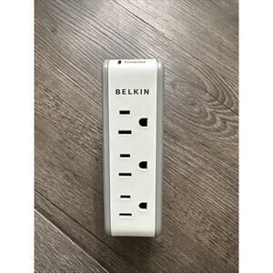 Belkin BZ103050-TVL Mini Surge Protector with USB Charger